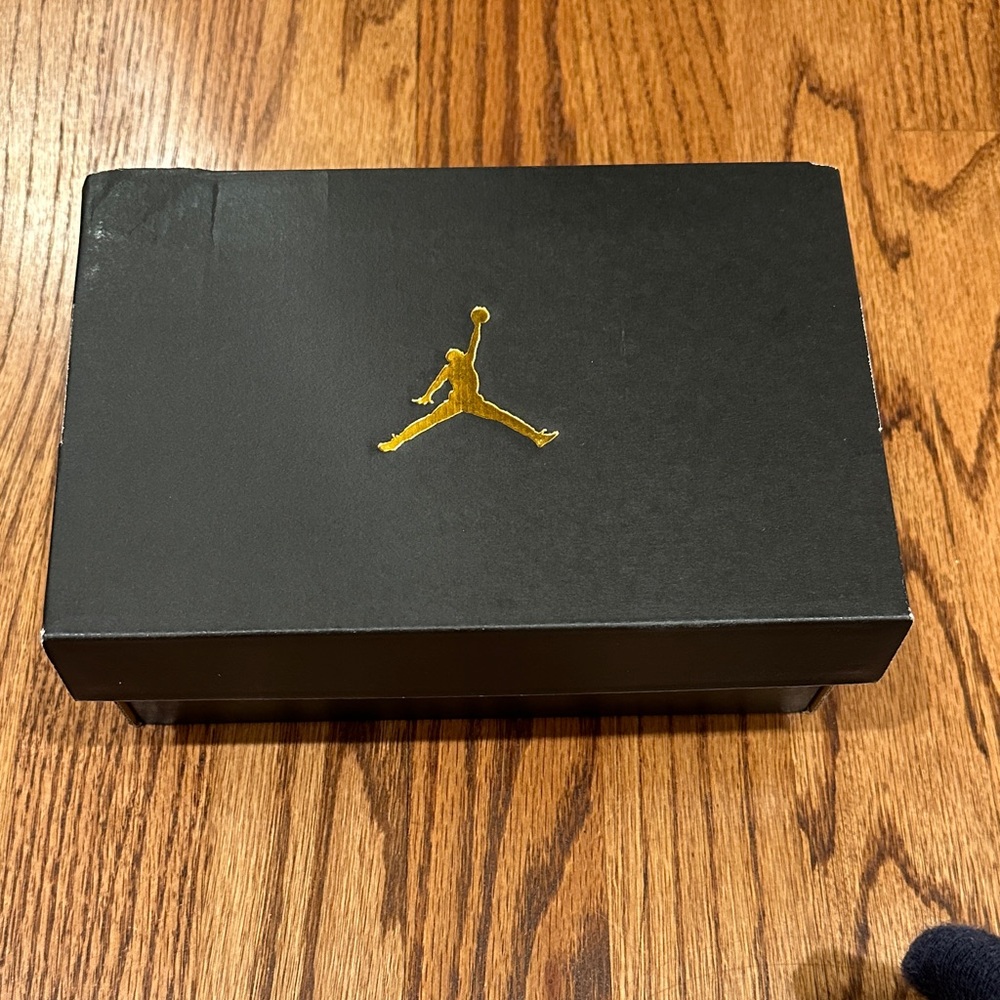 NEW! Air Jordan Kids Red and Black Sneakers - Picture 4 of 4